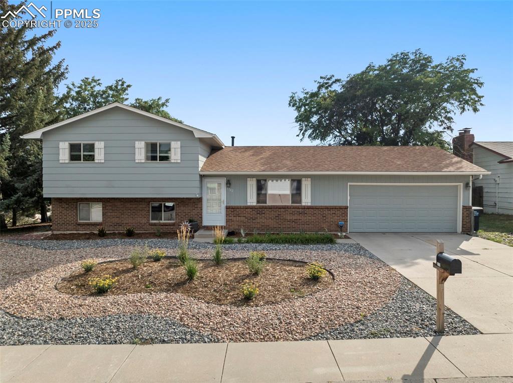 5702 tuckerman lane colorado springs co 80918