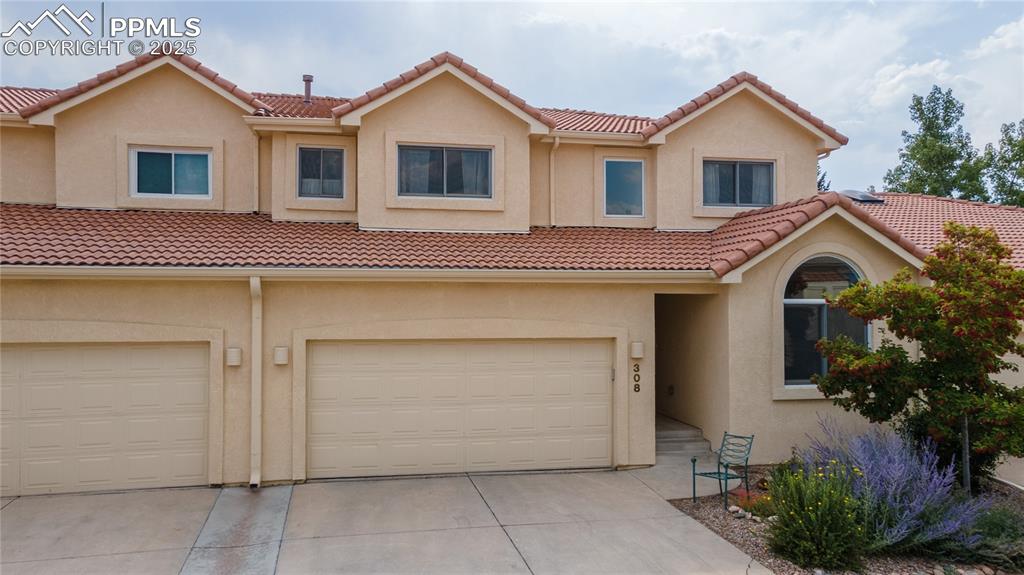 308 luxury lane colorado springs co 80921