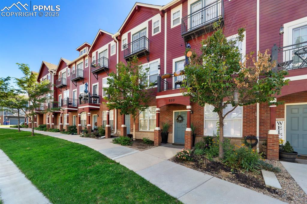 846 victoria ridge point colorado springs co 80903