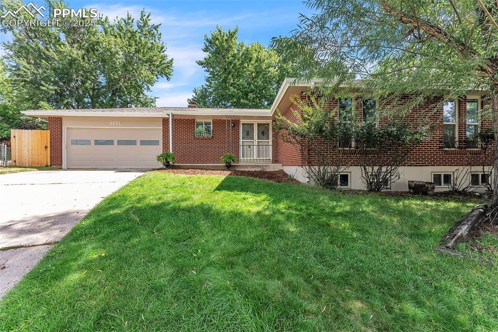 2832 ridgeglen way colorado springs co 80918