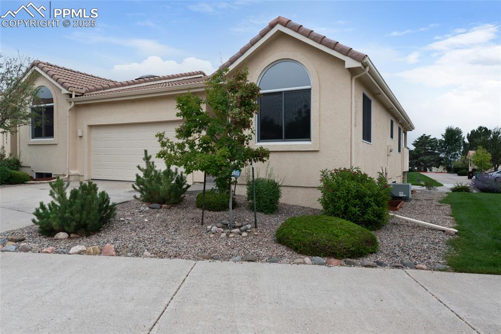 215 luxury lane colorado springs co 80921
