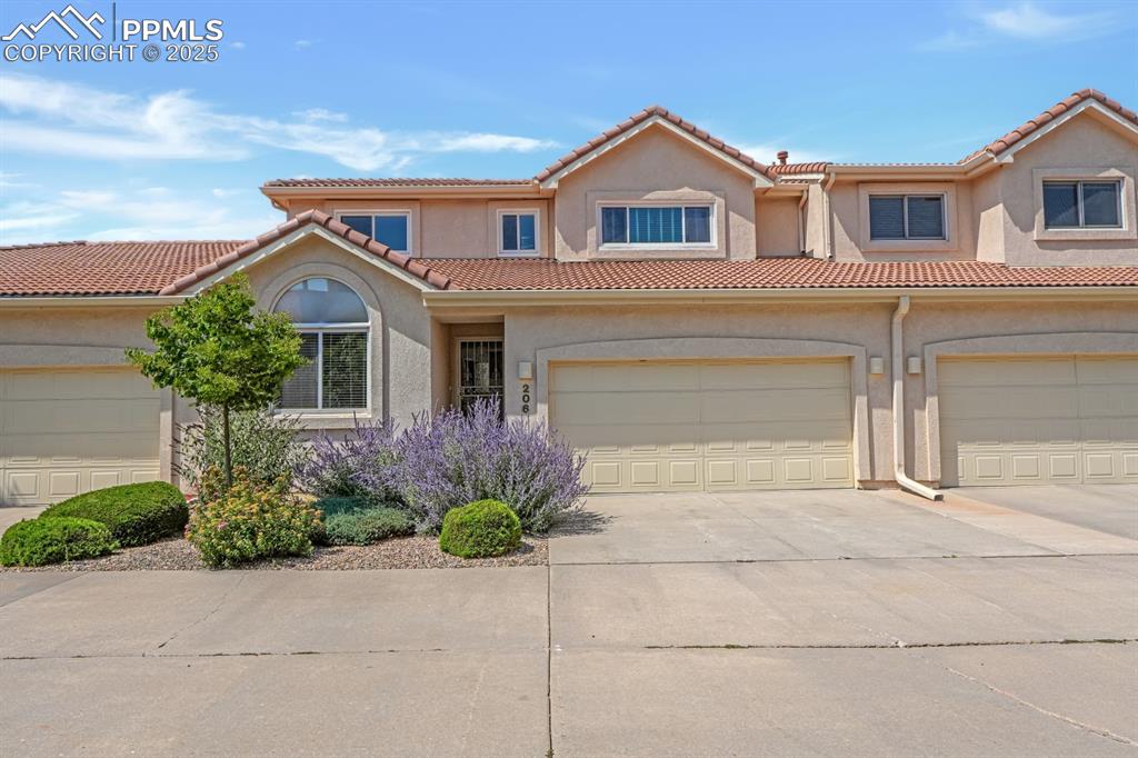 206 luxury lane colorado springs co 80921