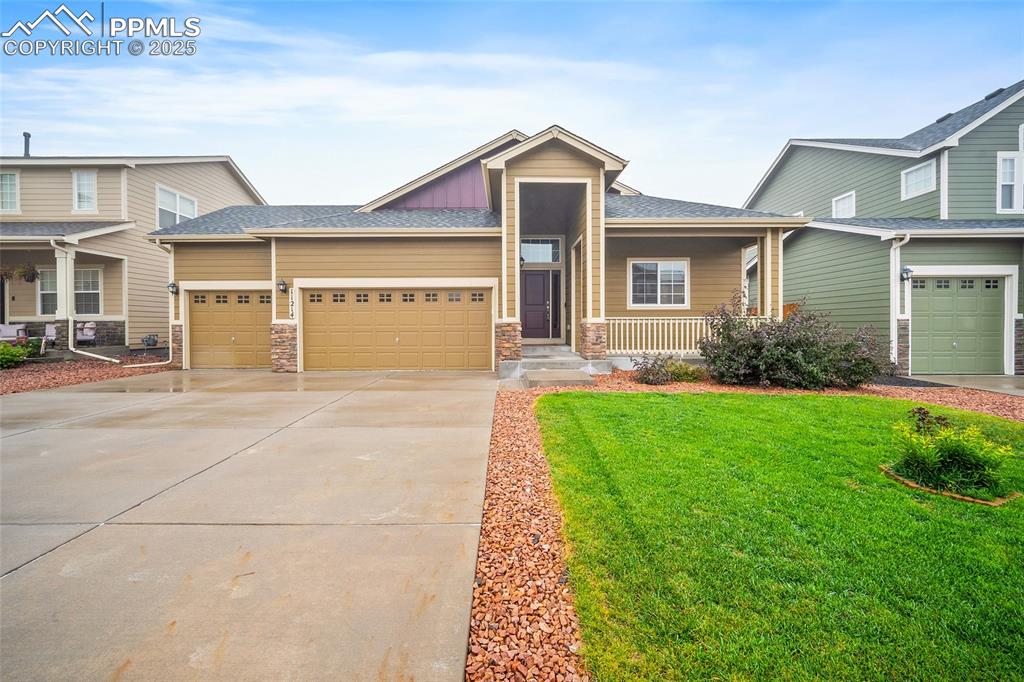 11214 scenic brush drive peyton co 80831