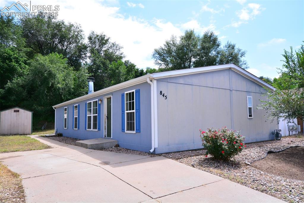 845 desert circle fountain co 80817