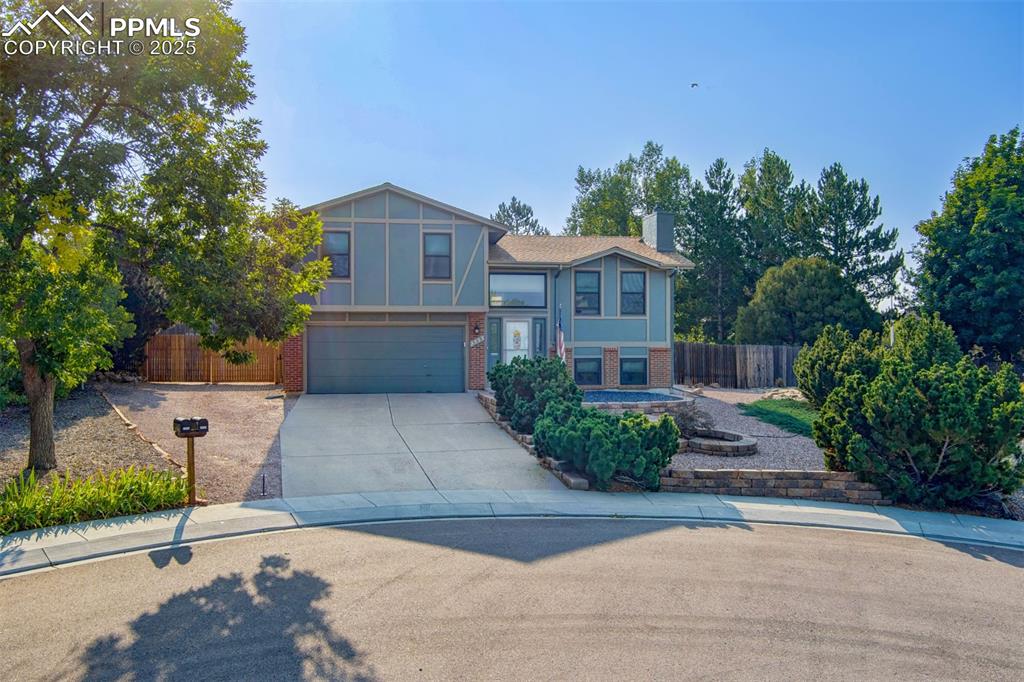 2553 legend drive colorado springs co 80920