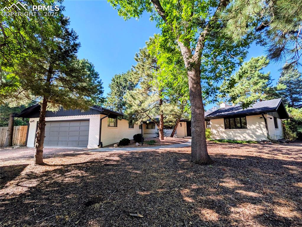 25 e cheyenne mountain boulevard colorado springs co 80906