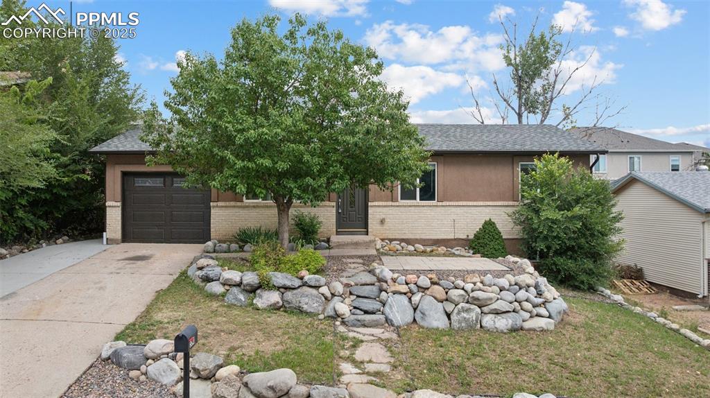 5341 fiesta lane colorado springs co 80918