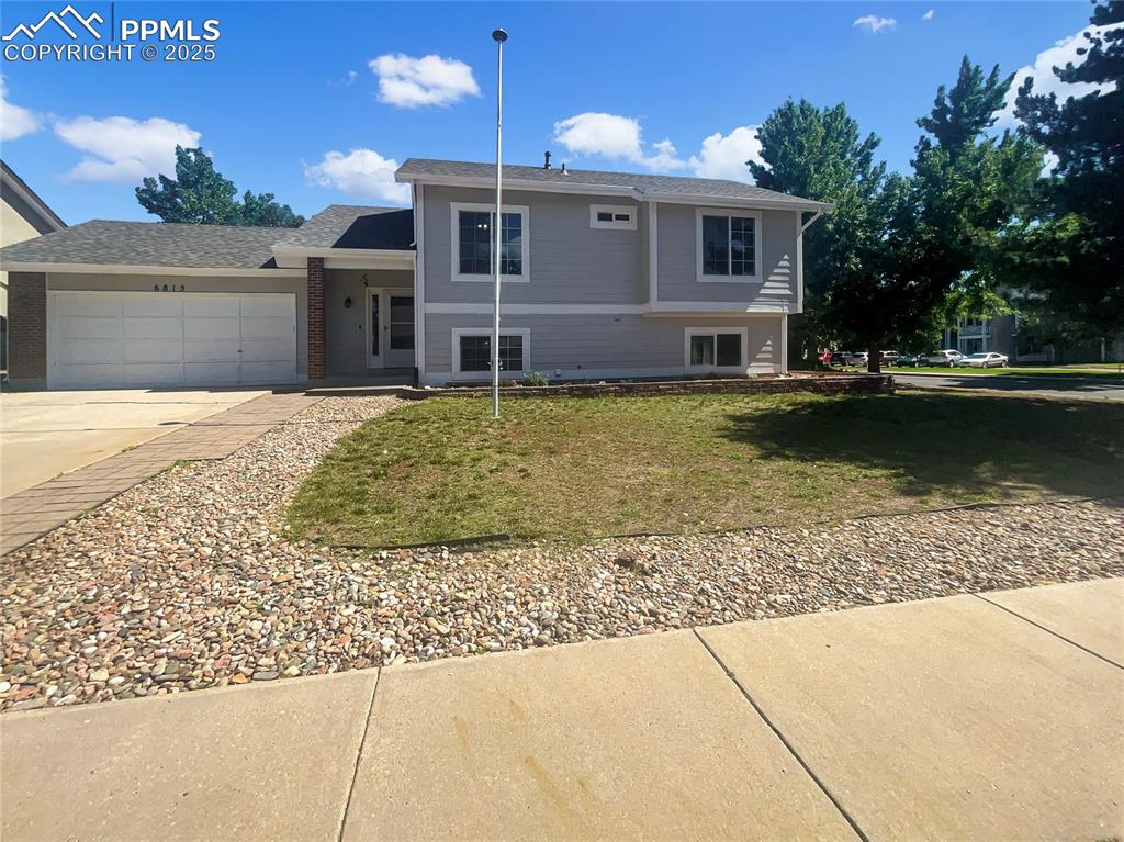 6815 woodgate court colorado springs co 80918