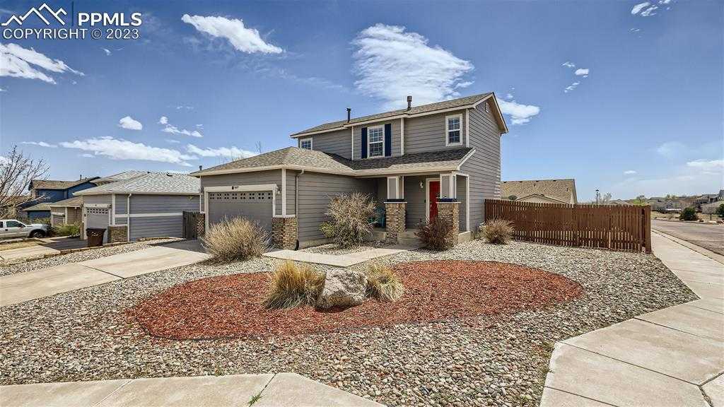 7607 Fiona Ln photo 1 of 27