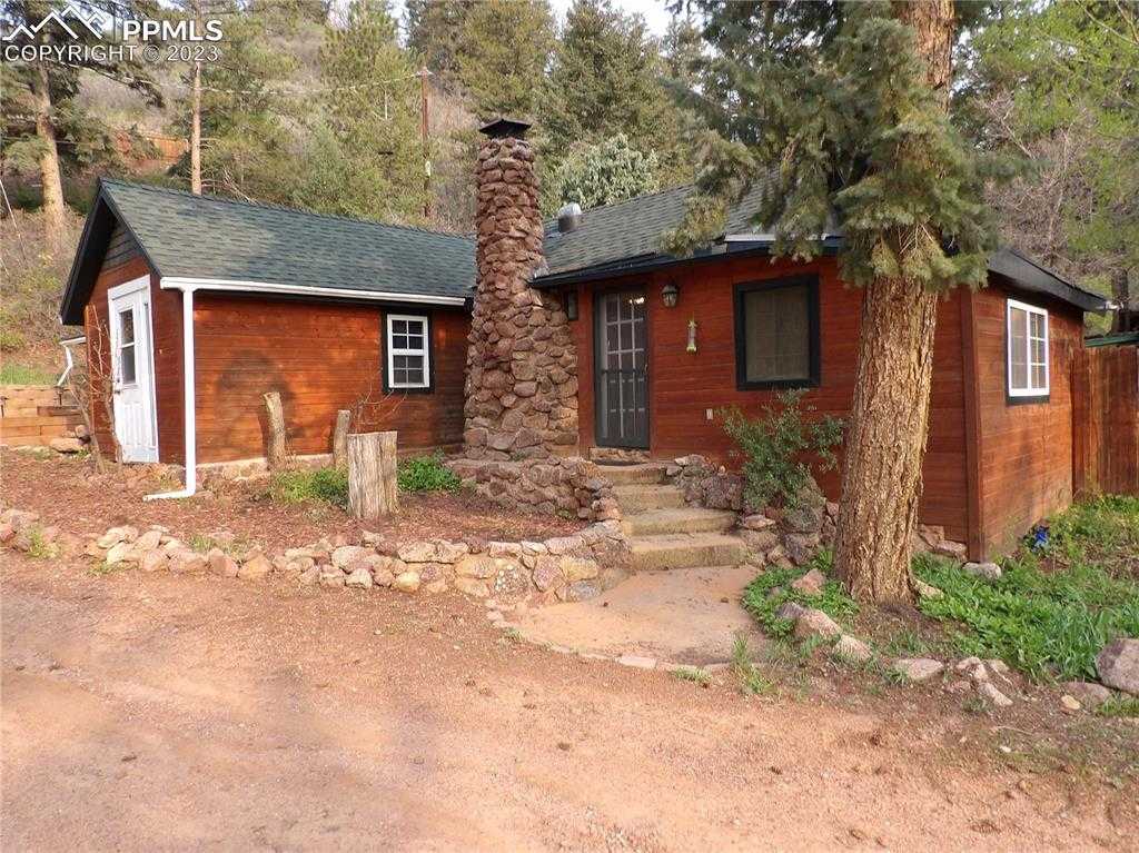 208 Largo Ave photo 1 of 39
