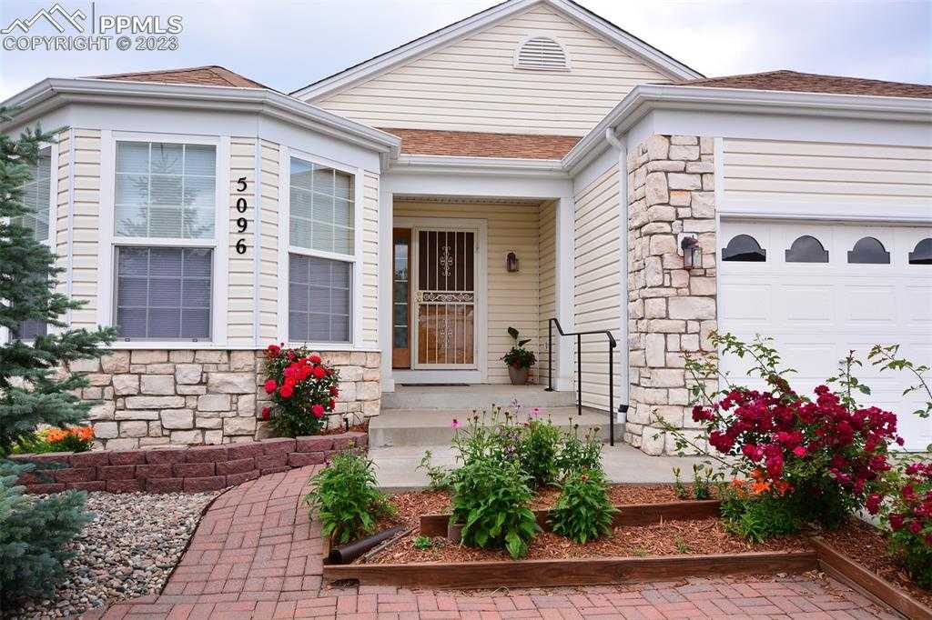 5096 Sand Hill Dr photo 1 of 33