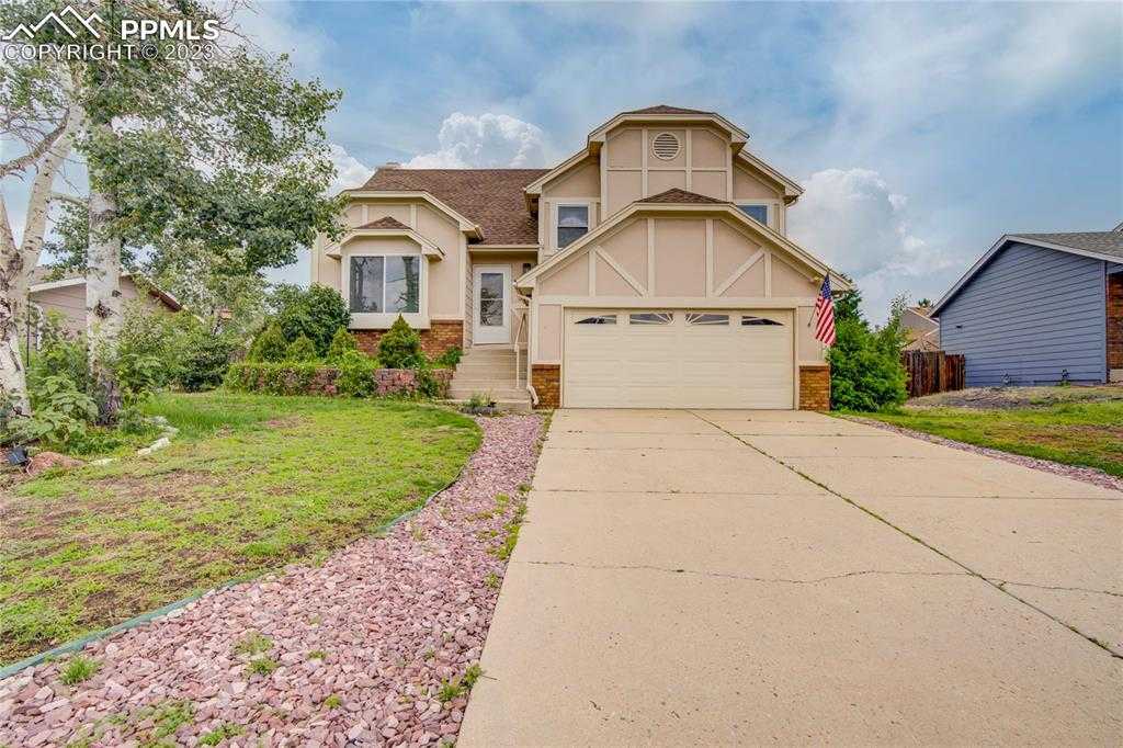 3940 Dewpoint Dr photo 1 of 28
