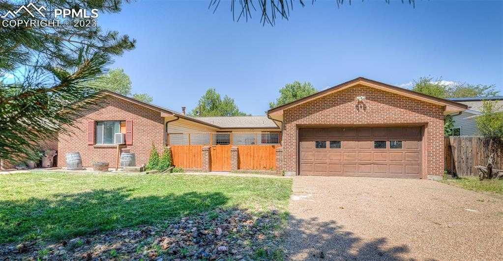 1246 Auburn Dr photo 1 of 43