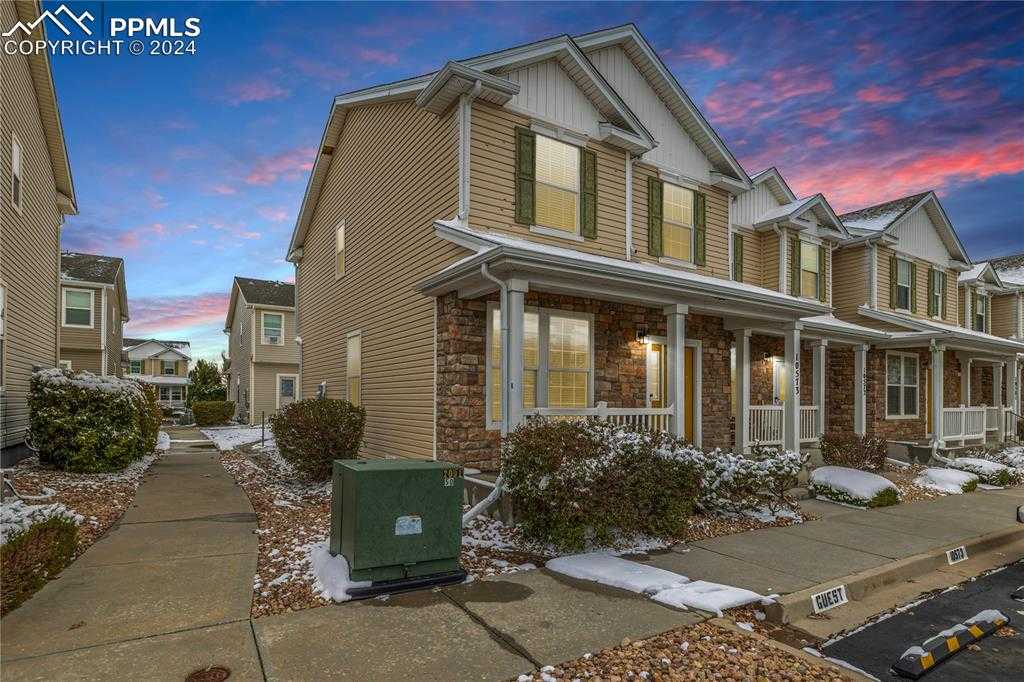 10573 Wells Point photo 1 of 27