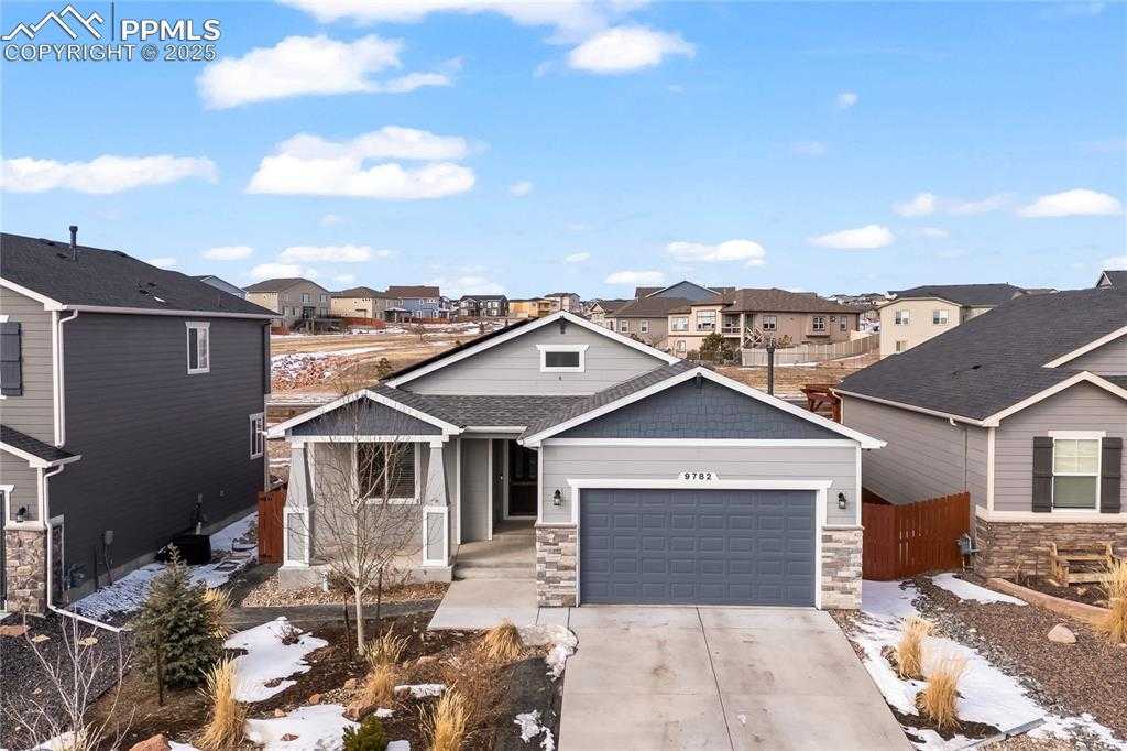 9782 Emerald Vista Dr photo 1 of 47