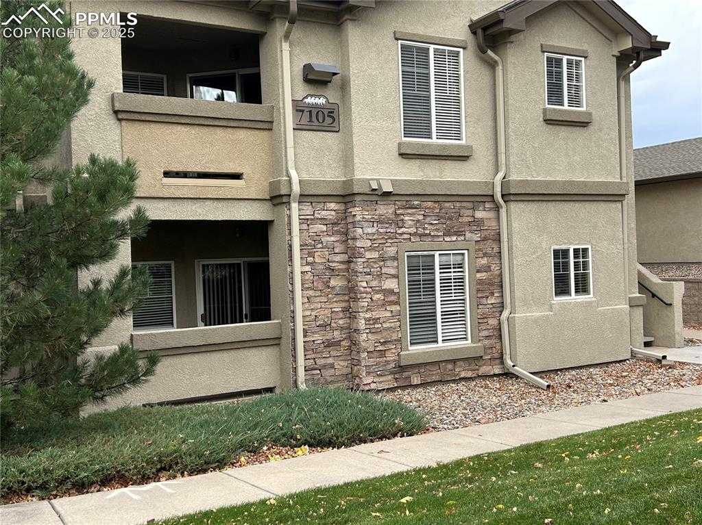 7105 Ash Creek Hts photo 1 of 38