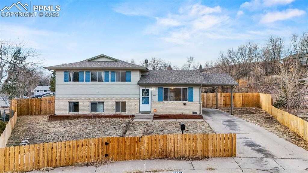 210 Kilmer Ct photo 1 of 42