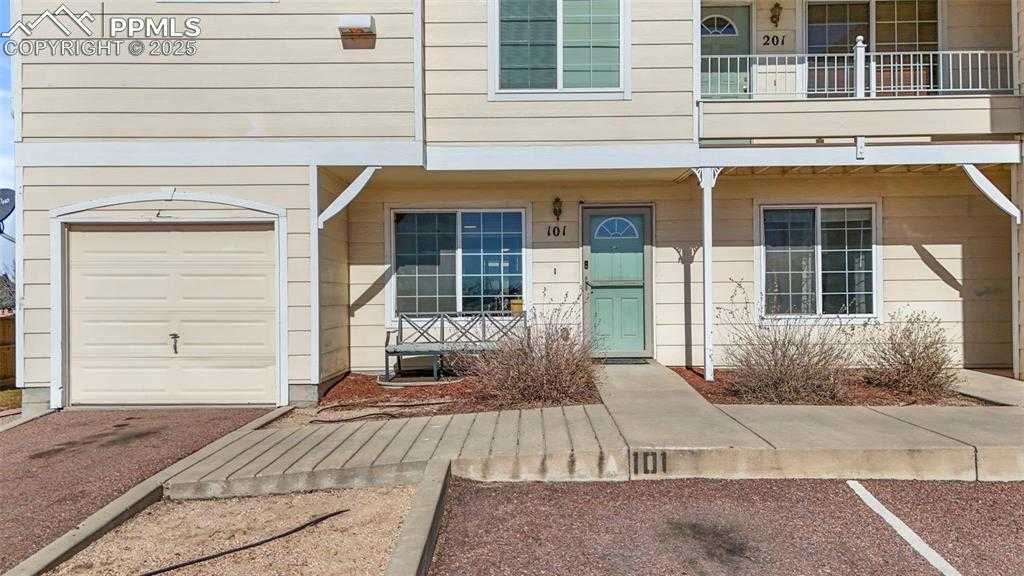 4806 Rusty Nail Point photo 1 of 39