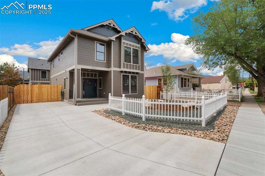1907 W. Pikes Peak Ave photo 1 of 41
