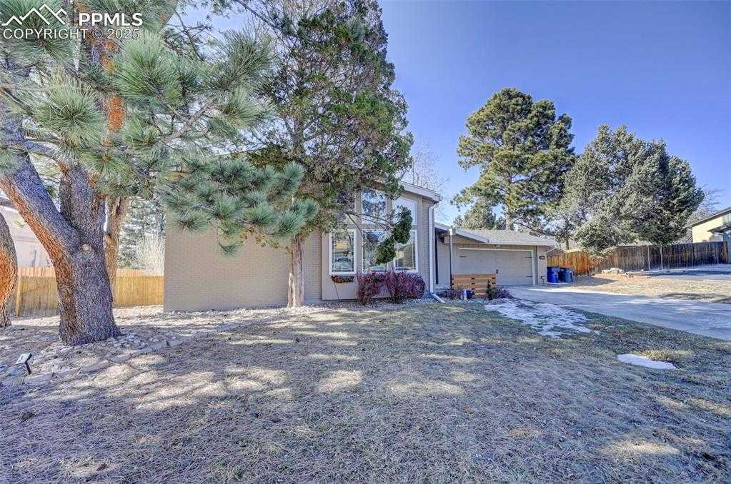 5238 Borrego Dr photo 1 of 41