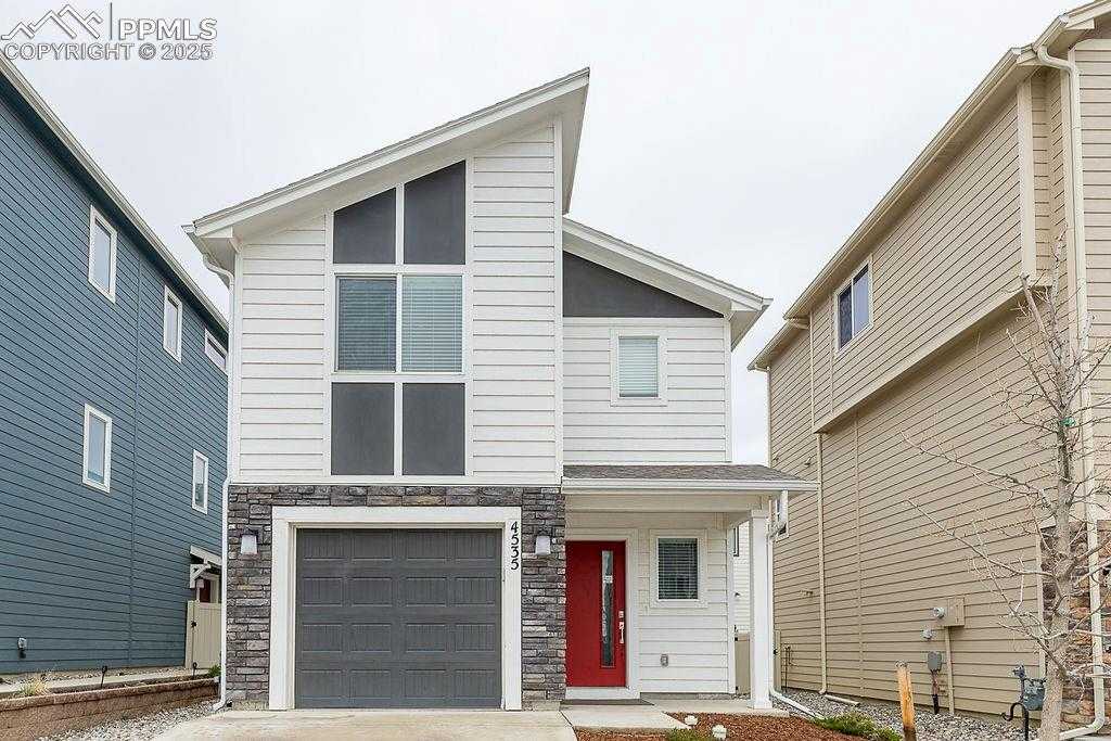 4535 Samaritan Loop photo 1 of 33
