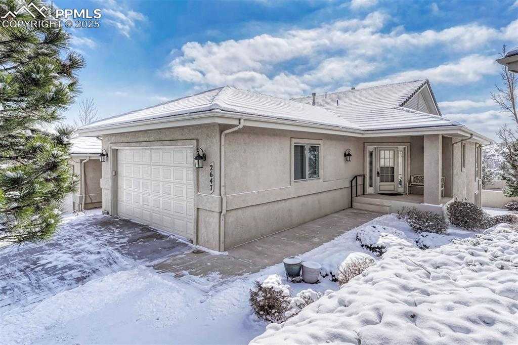 2647 Twin Harbor Hts photo 1 of 48