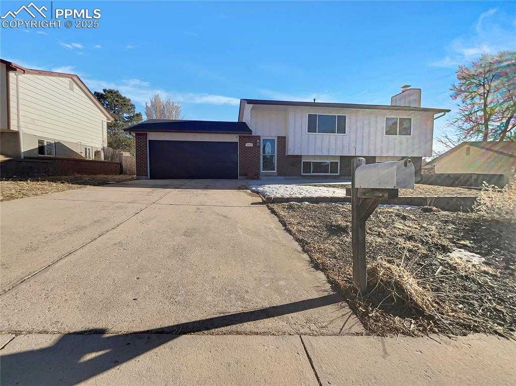 2853 Buttermilk Cir photo 1 of 21