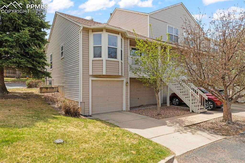 529 Shady Crest Cir photo 1 of 27