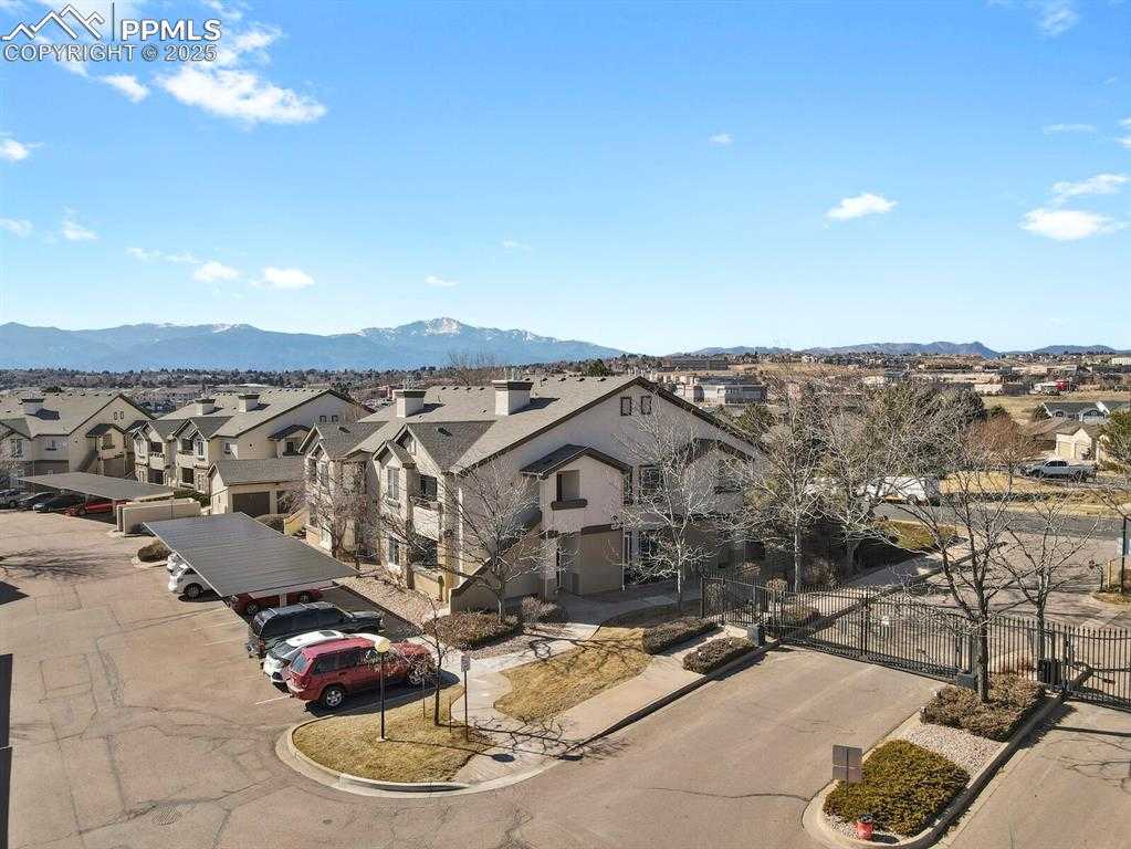 3880 Riviera Grv photo 1 of 40