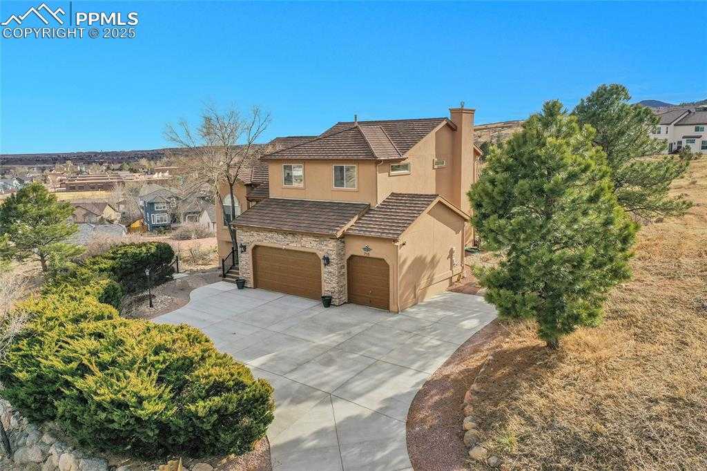 715 Elkglen Ct photo 1 of 40