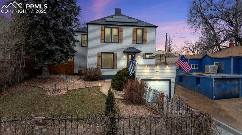 1426 N. Chestnut St photo 1 of 26