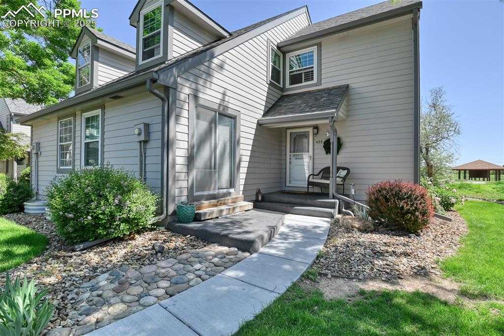 426 Cobblestone Dr photo 1 of 26