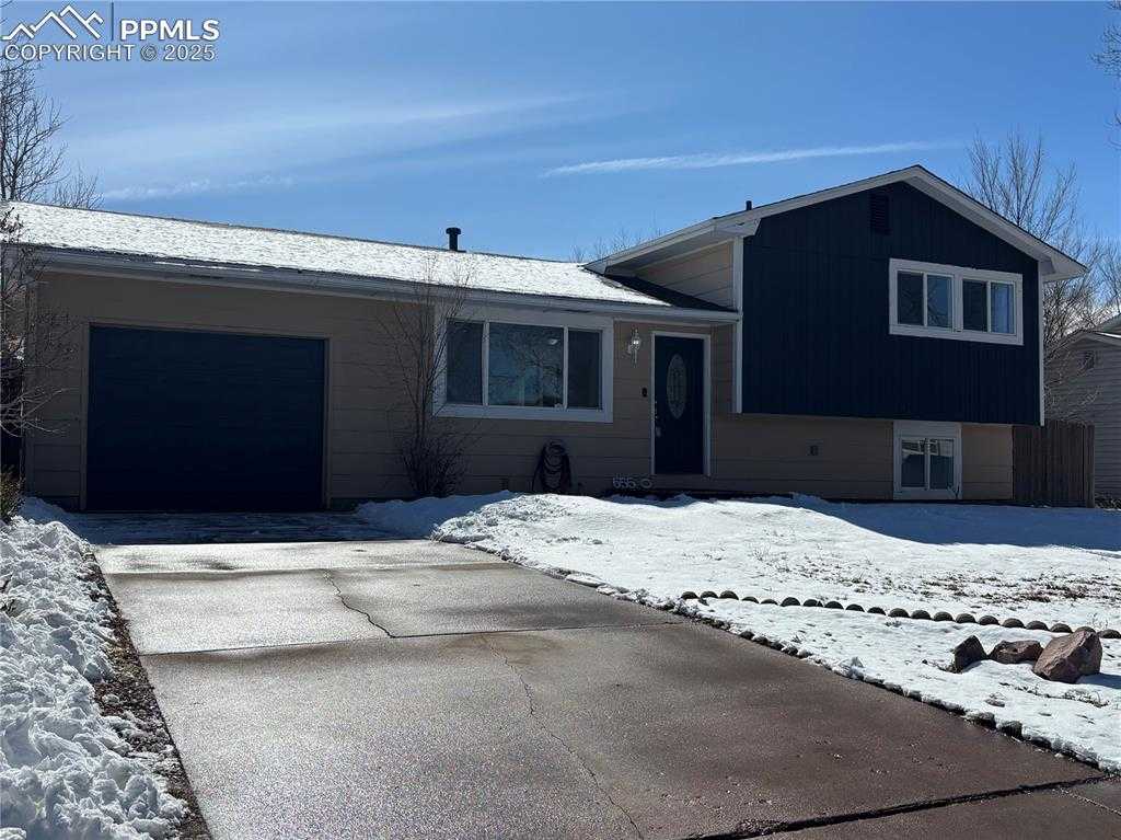 6550 Brook Forest Dr photo 1 of 34