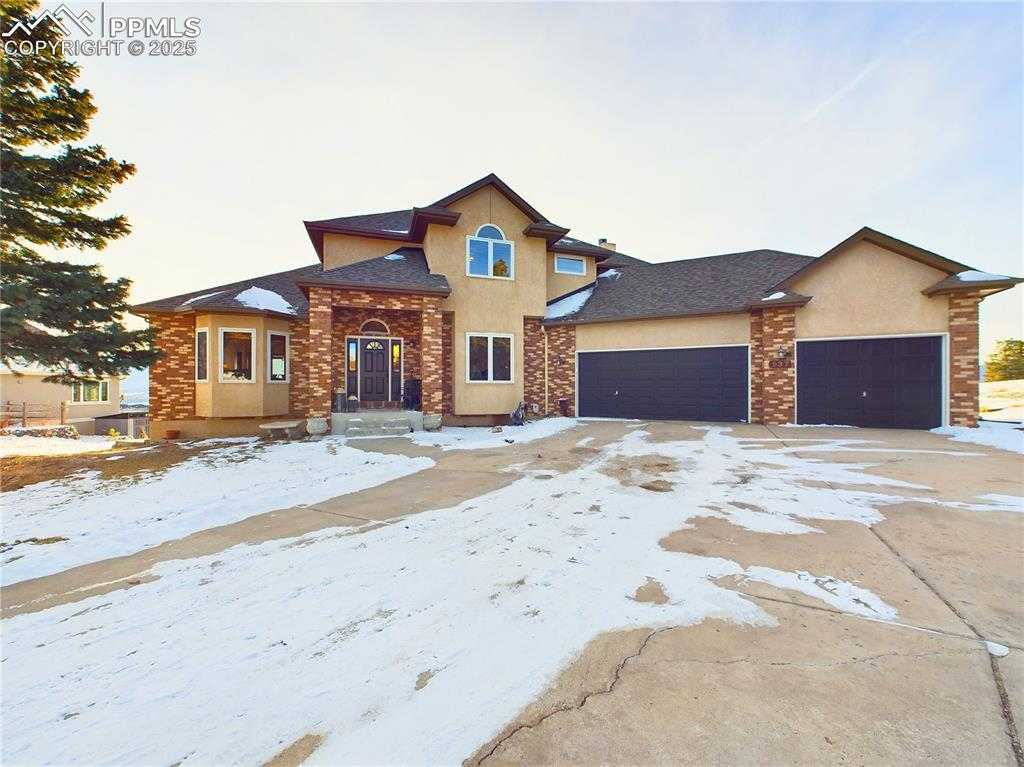937 Caribou Dr photo 1 of 49