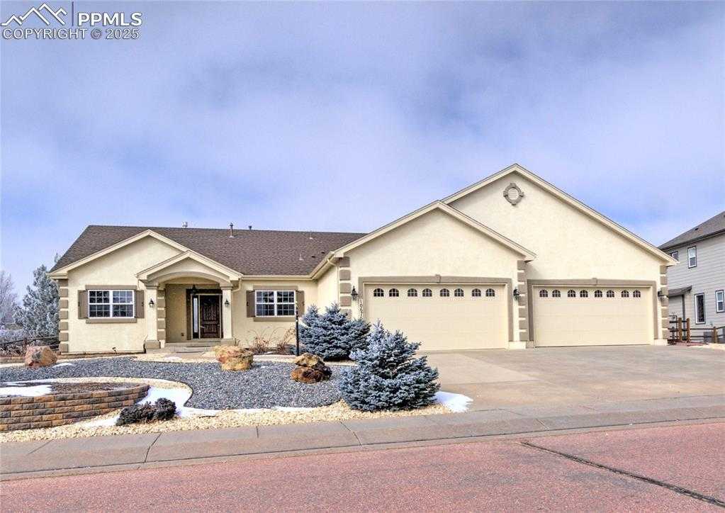 10676 Greenbelt Dr photo 1 of 47