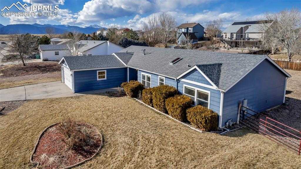 9364 Summer Meadows Dr photo 1 of 49