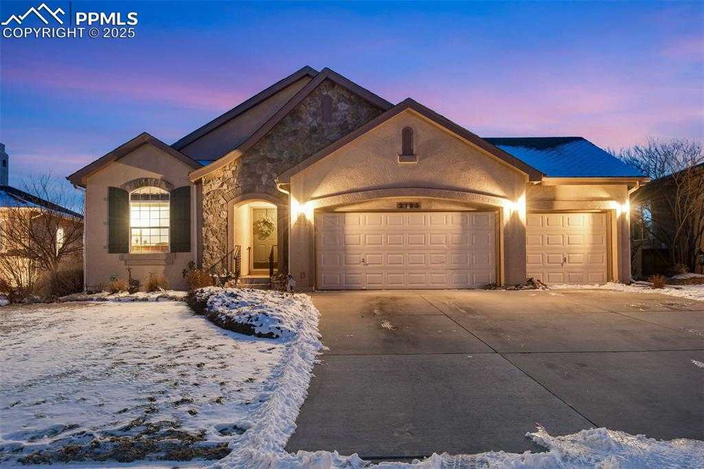 2185 Diamond Creek Dr photo 1 of 48