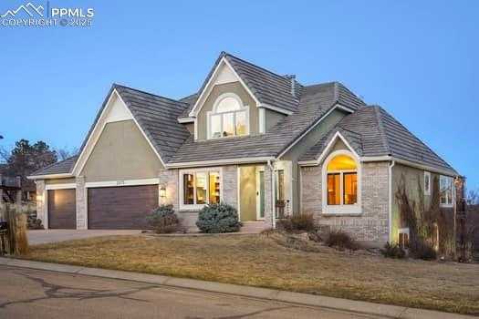 2075 Oak Hills Dr photo 1 of 50