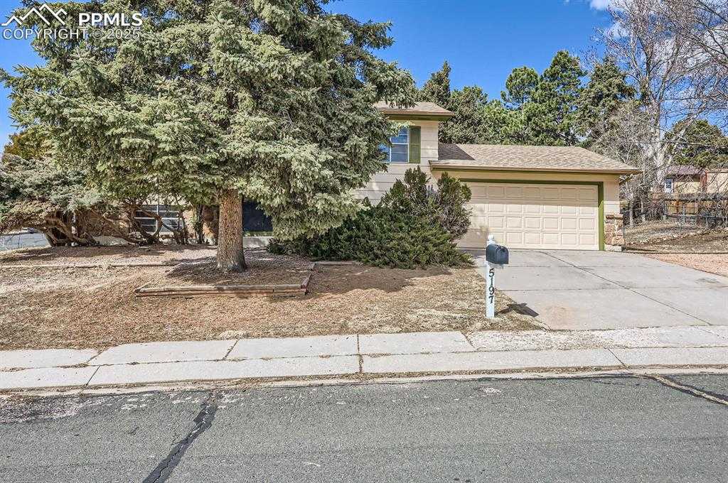 5197 Crestwood Dr photo 1 of 31