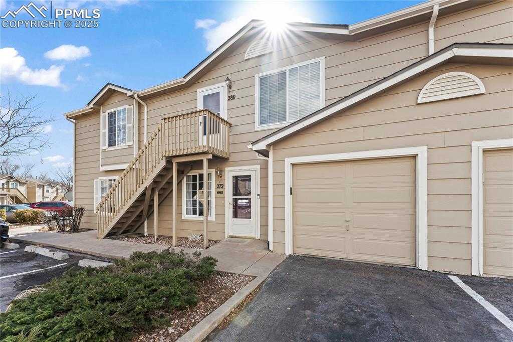 272 Ellers Grv photo 1 of 25