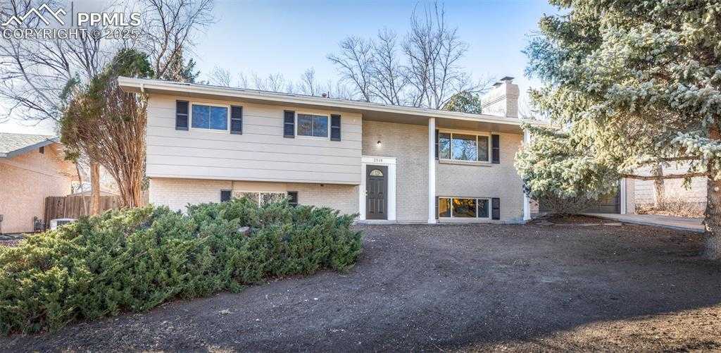 2514 Sierra Dr photo 1 of 50