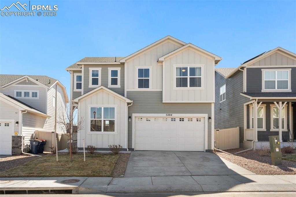 5204 Roundhouse Dr photo 1 of 43