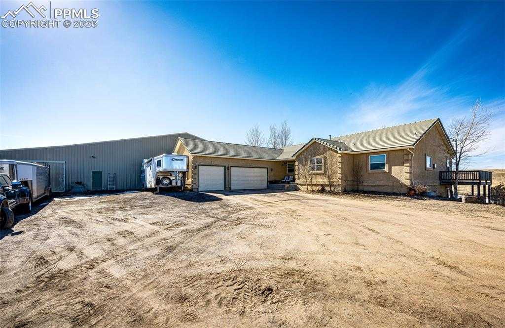 22091 Comanche Creek Dr photo 1 of 41
