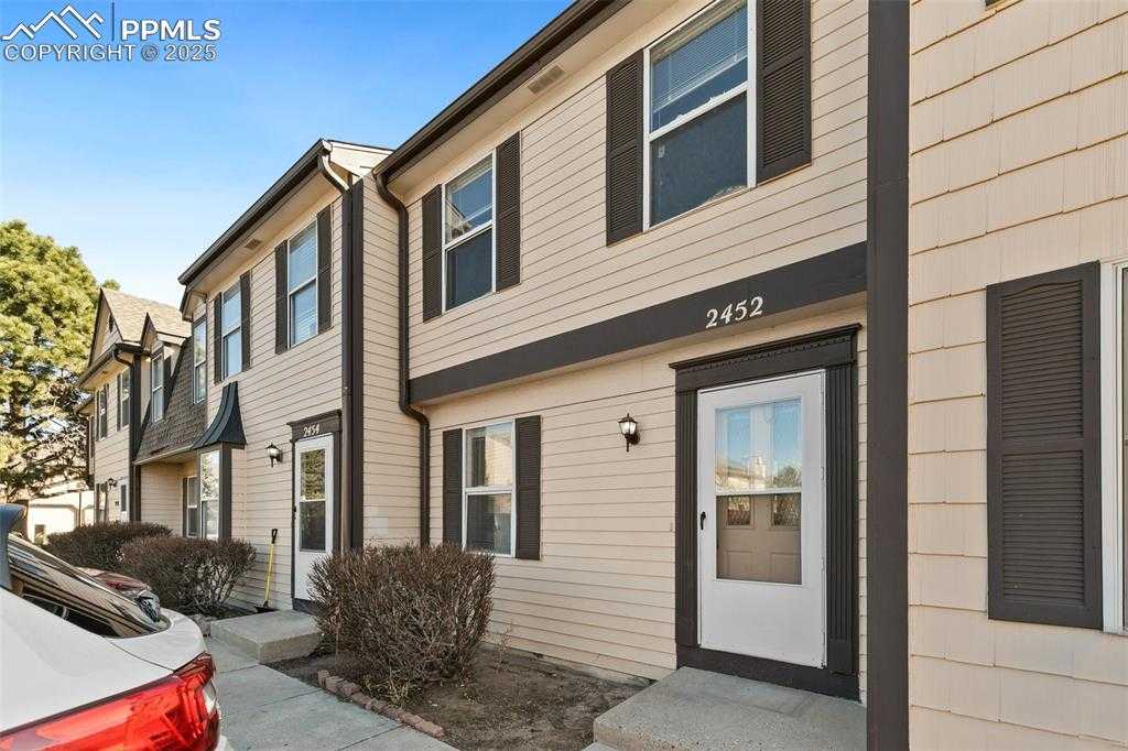 2452 Lexington Village Ln photo 1 of 33