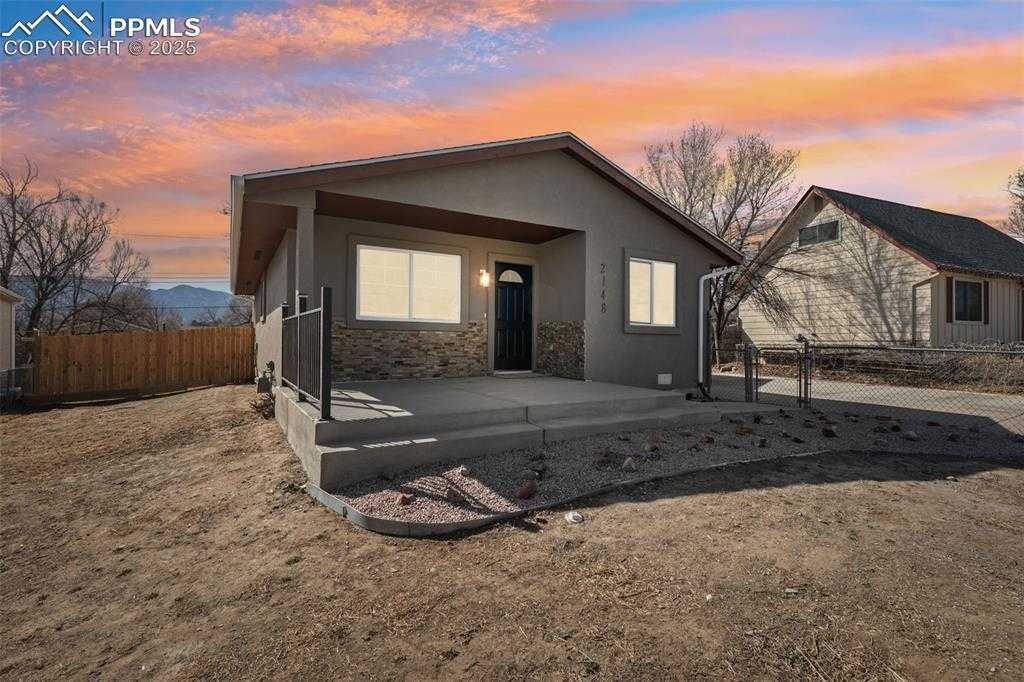 2148 Whitewood Dr photo 1 of 22