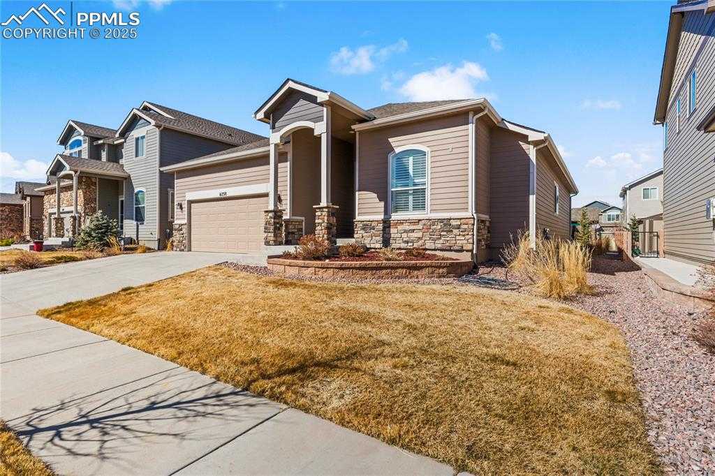 6758 Black Saddle Dr photo 1 of 38