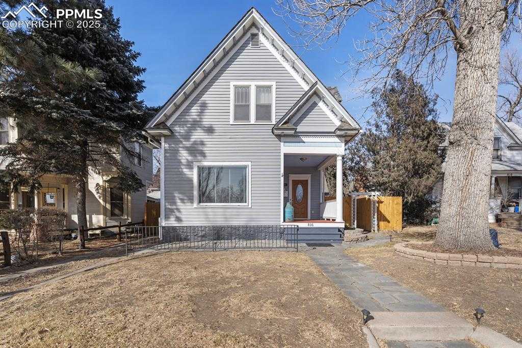 806 E. Platte Ave photo 1 of 38