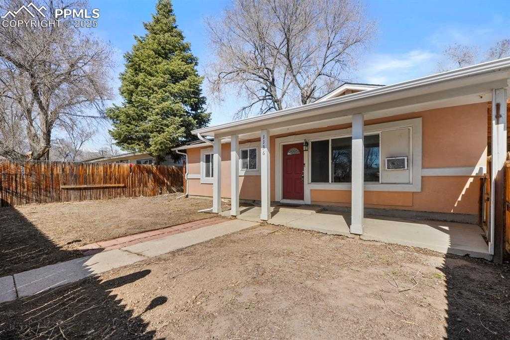 1136 Norwood Ave photo 1 of 22
