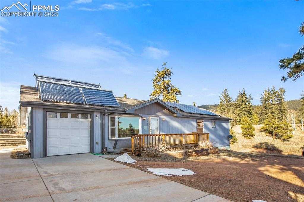 1251 Loop Dr photo 1 of 36