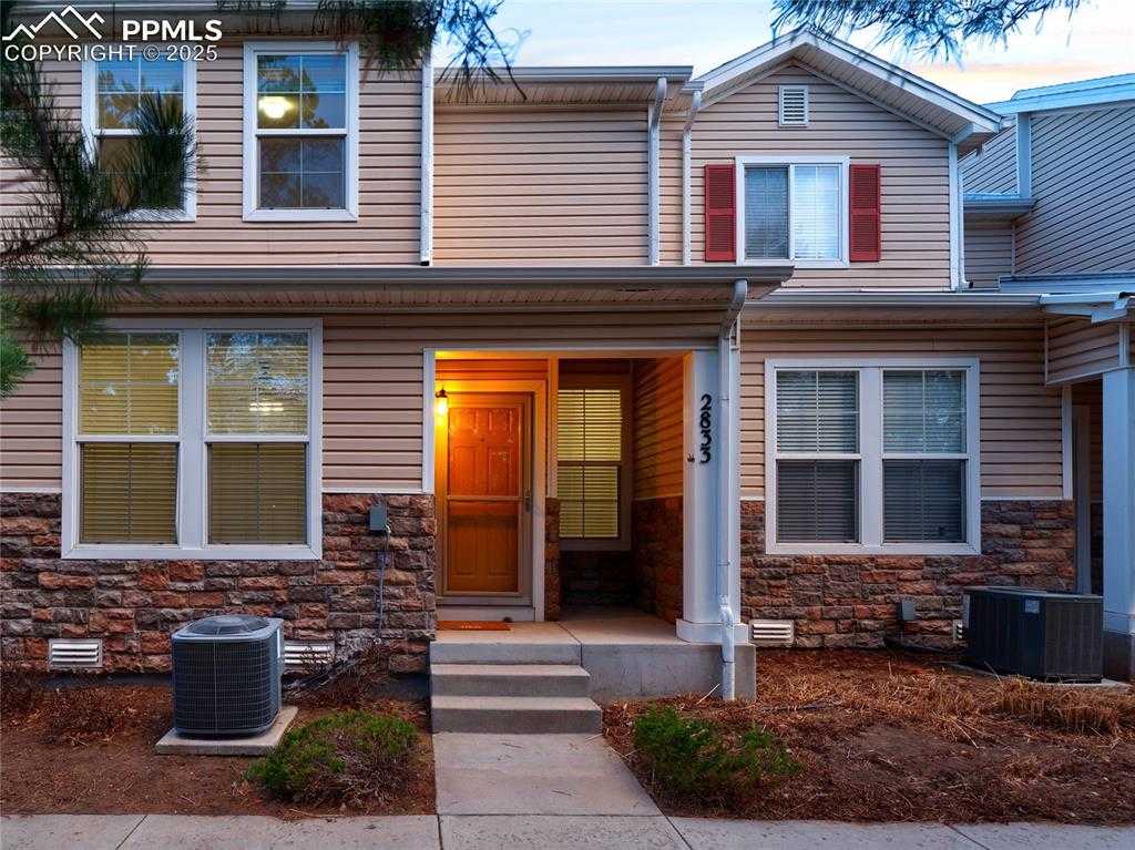 2833 Tumblewood Grv photo 1 of 22